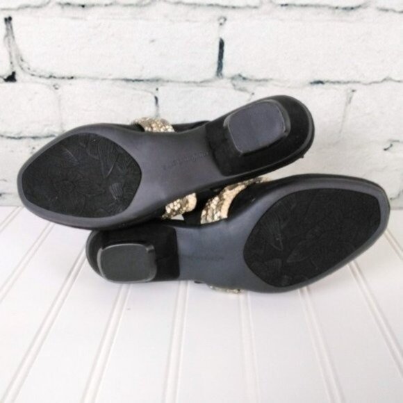 Comfortview Garland Round Toe Snakeskin Accent Slingback Shoe In Black Size 7WW - Picture 6 of 7